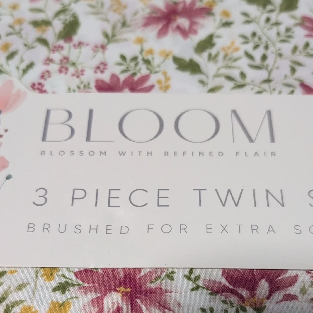 Bloom Pink and Green Floral Sheets Bedding Set